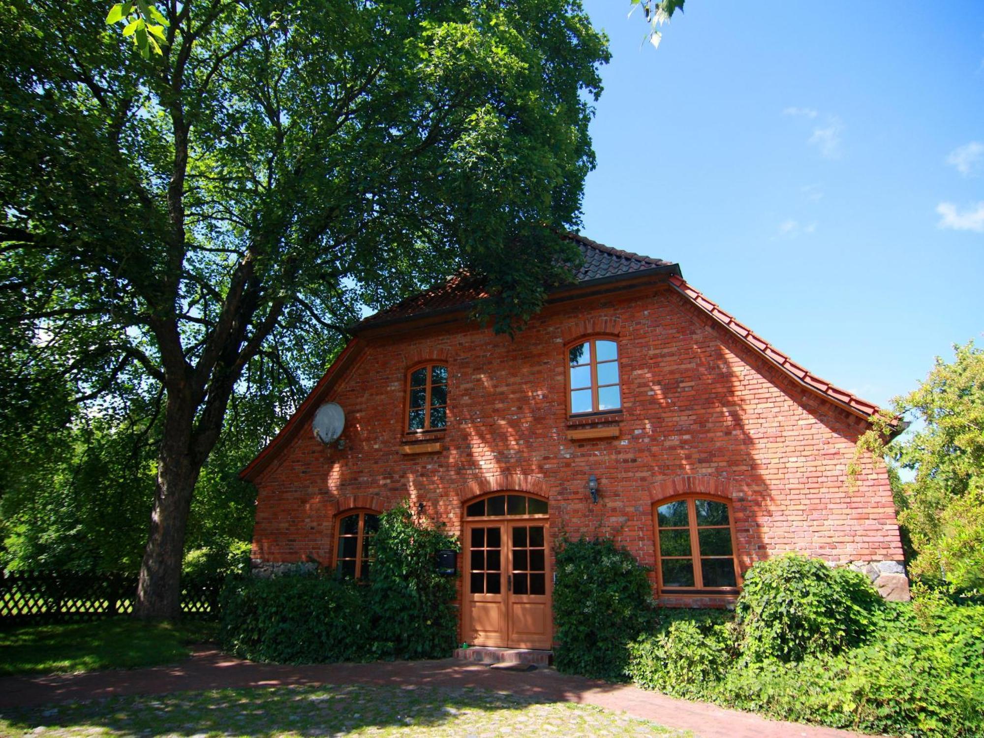 Вілла Mansion In Gressow With Terrace Garden Bbq Pond Bicycles Екстер'єр фото
