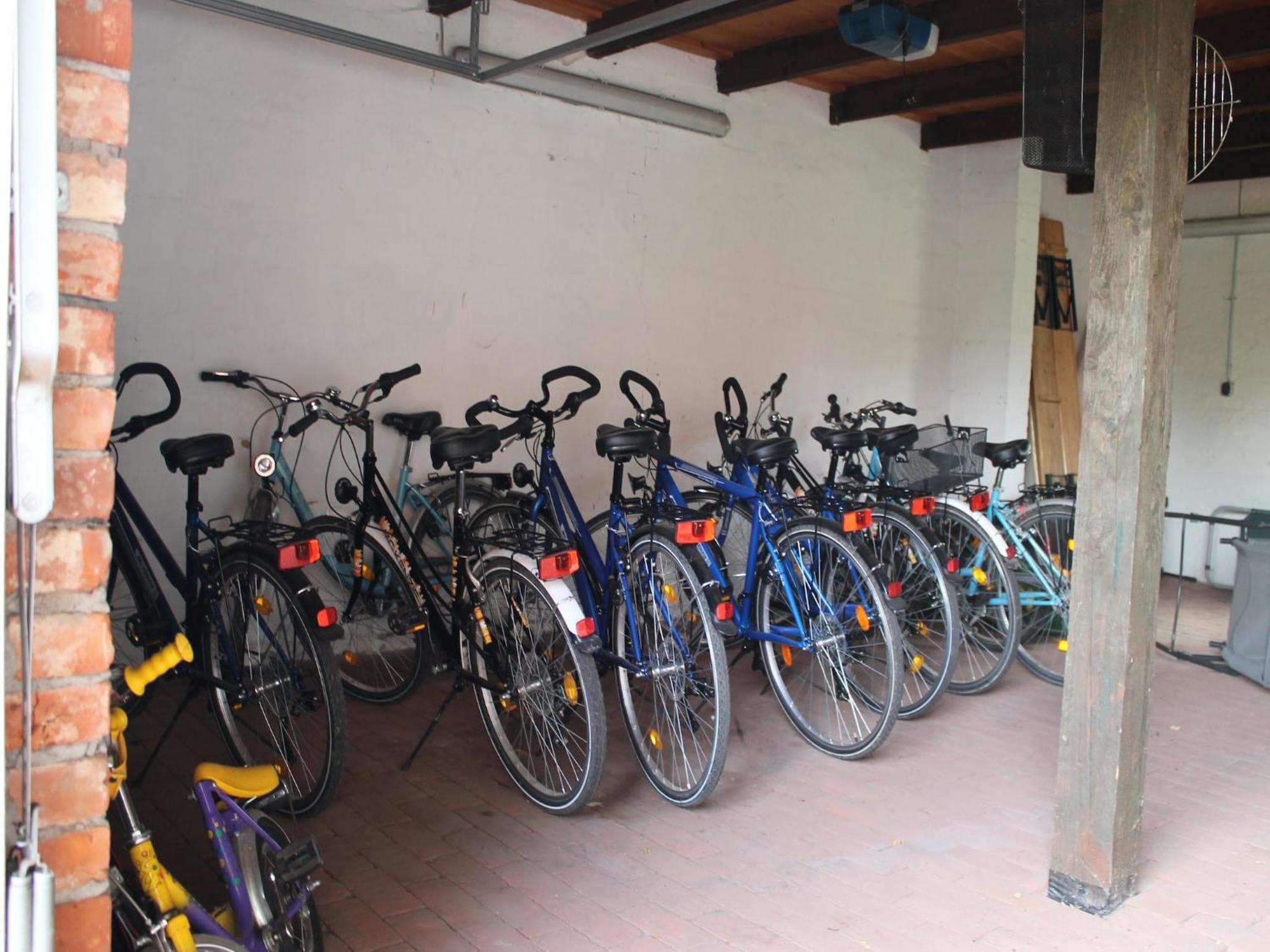 Вілла Mansion In Gressow With Terrace Garden Bbq Pond Bicycles Екстер'єр фото
